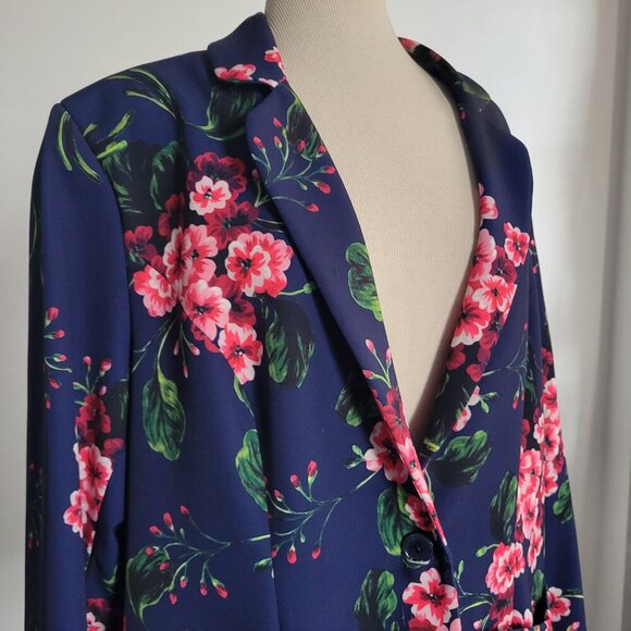 Eloquii Blue Floral Women’s Crepe Blazer (Size:16) - Picture 9 of 16